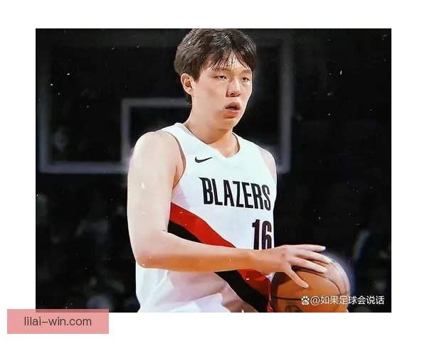 尽显社交牛人本色杨瀚森收官战比赛用球带走赛后亲切握手 尽显社交牛人本色杨瀚森收官战比赛用球带走赛后亲切握手