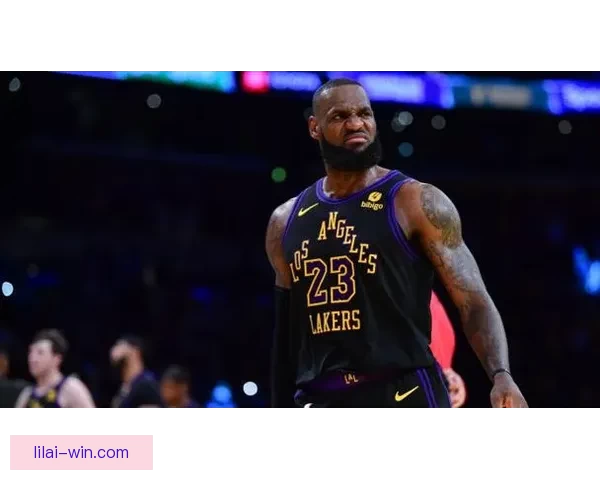 詹姆斯评生涯前三高光时刻:世纪封盖居首 扣翻特里与07年东决上榜 詹姆斯评生涯前三高光时刻:世纪封盖居首 扣翻特里与07年东决上榜