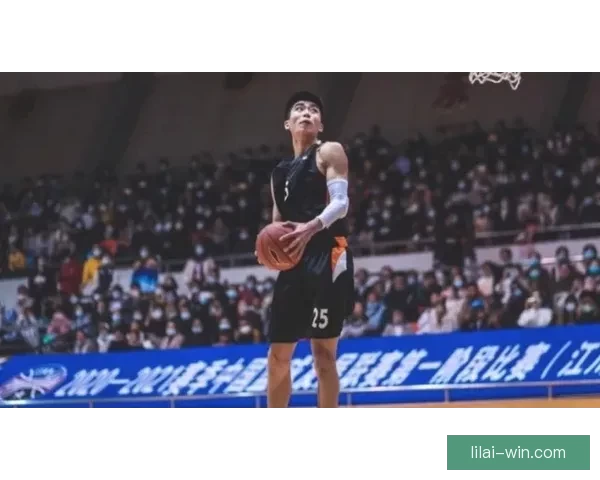 林葳短暂休整后返美或继续征战NCAA 转校可能性引关注 林葳短暂休整后返美或继续征战NCAA 转校可能性引关注